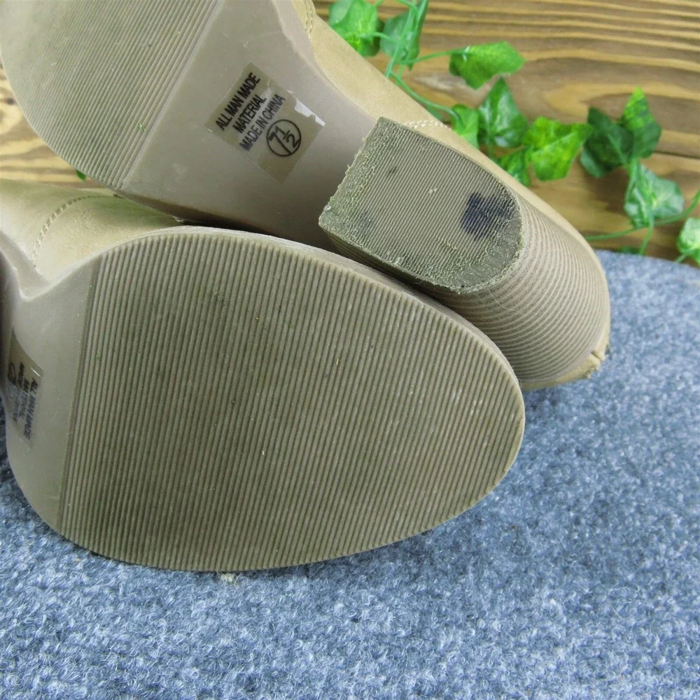 Soda ‎ Women Ankle Boots Beige Synthetic Zip Size 7.5 Medium